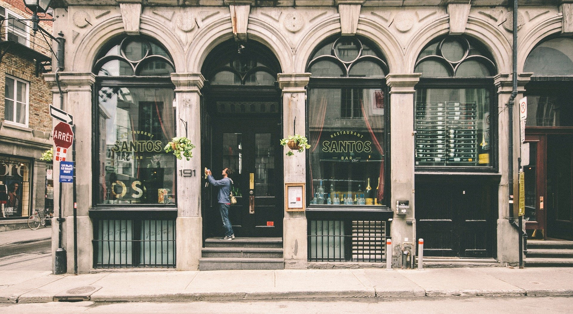 BAR RESTAURANT DU MIDI AVEC LICENCE 4